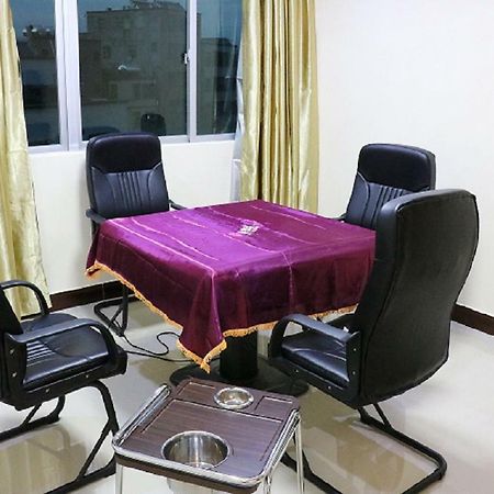 Longhui Business Hotel Huizhou  Esterno foto
