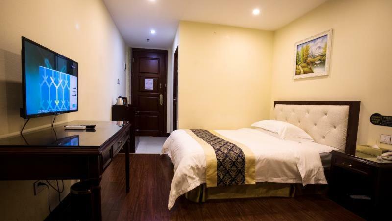 Longhui Business Hotel Huizhou  Esterno foto
