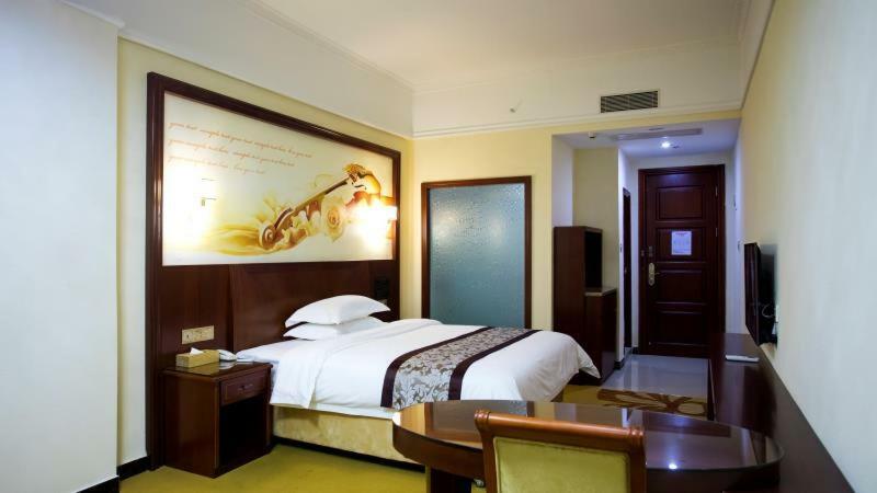 Longhui Business Hotel Huizhou  Esterno foto